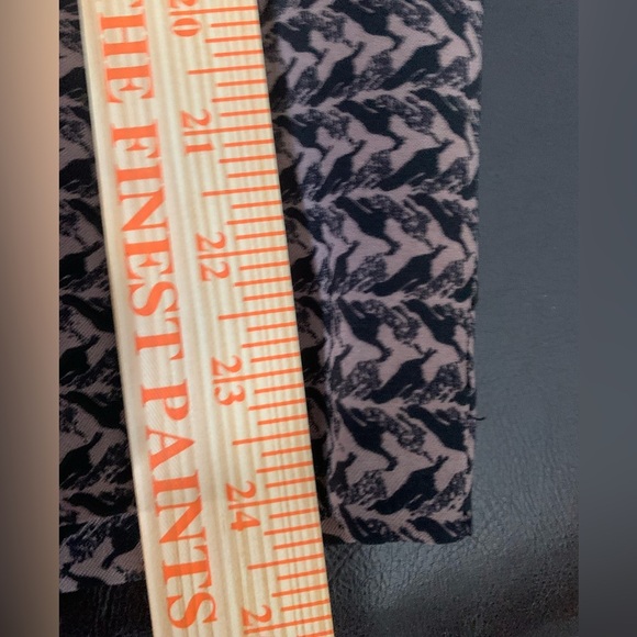 Mossimo Women's Skirt Brown & Black Pattern, 24” Length, Zipper in Back; Size 18 - Picture 8 of 8